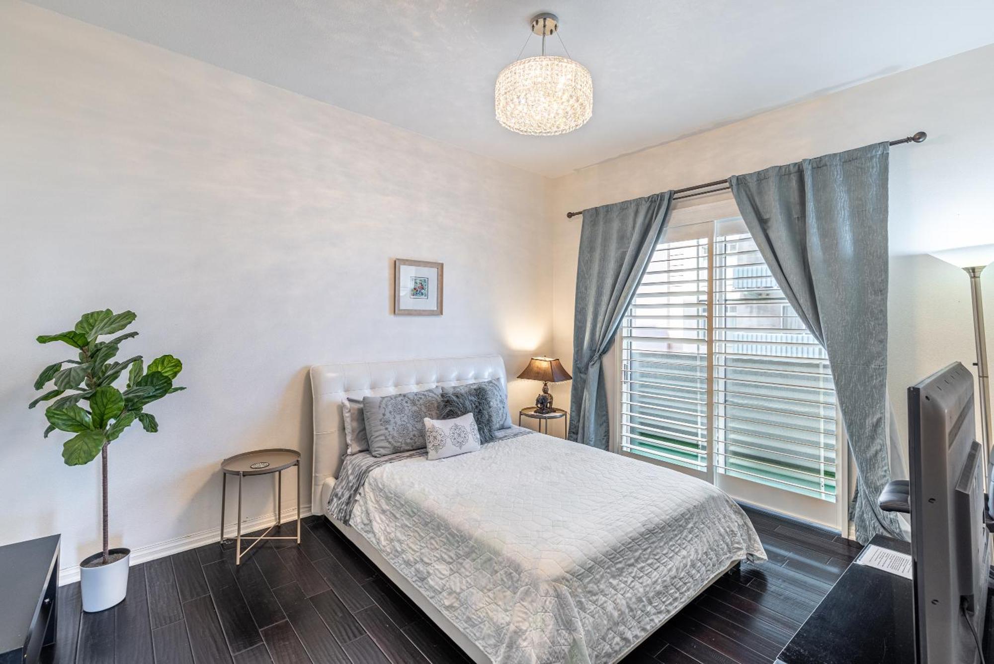 Appartamento 2 Bed Ocean View Balconys Corner Unit Lb Convention Center Long Beach Esterno foto