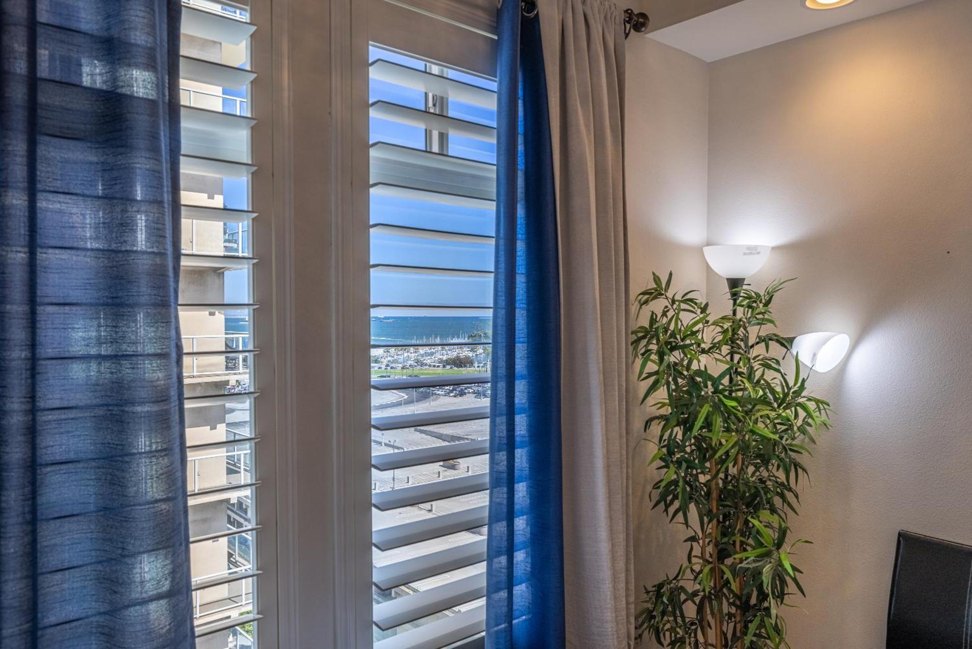 Appartamento 2 Bed Ocean View Balconys Corner Unit Lb Convention Center Long Beach Esterno foto